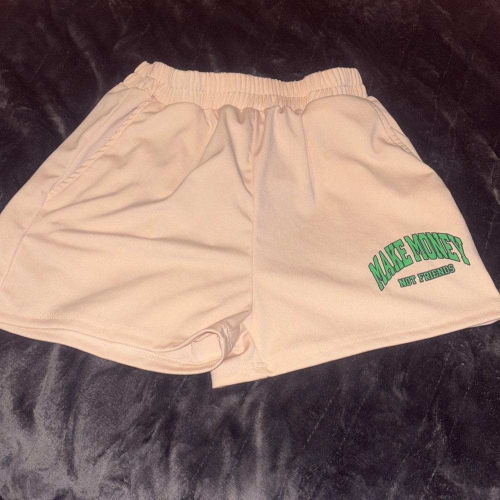 Tan stretch band shorts